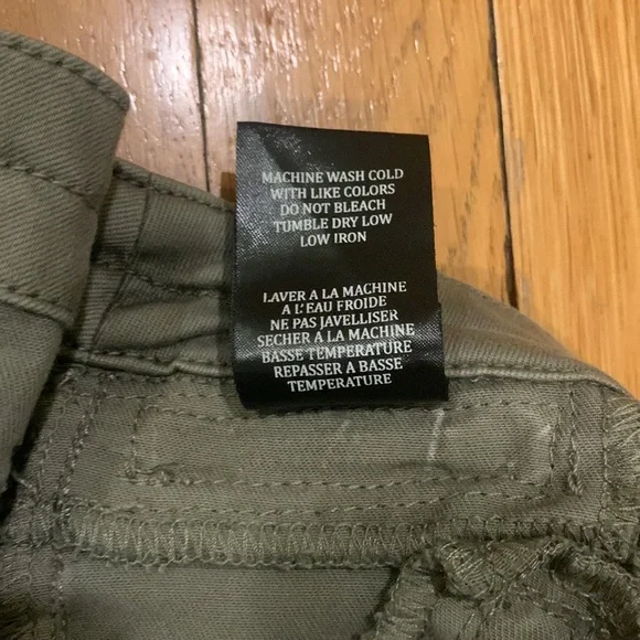 BLANKNYC Women's The Reade Crop Olive Ankle-Zip Skinny Cargo Jeans, Size 29 - Picture 8 of 8